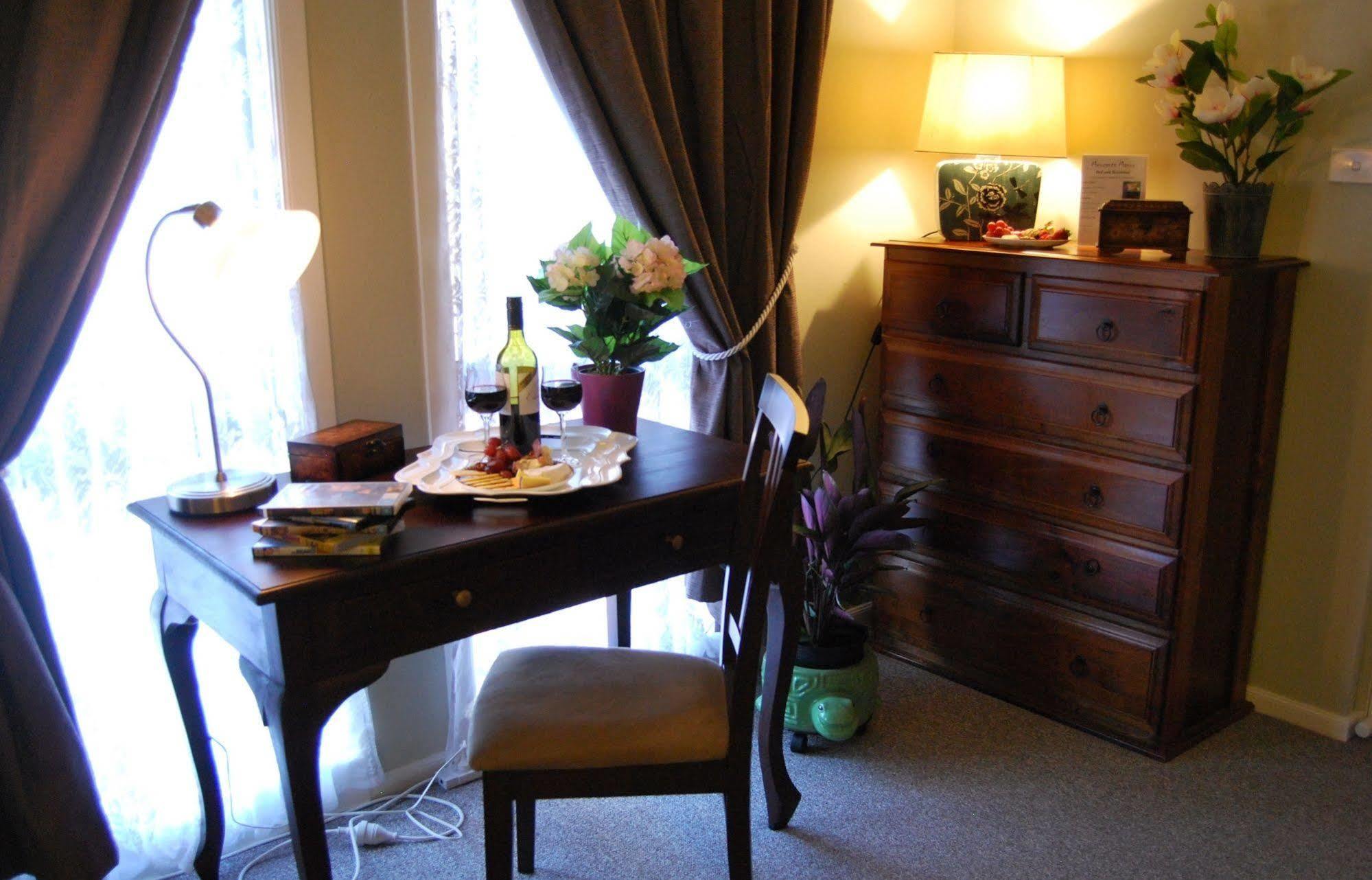 Cutmore Cottages - Meurants Manor Stanhope Gardens Esterno foto