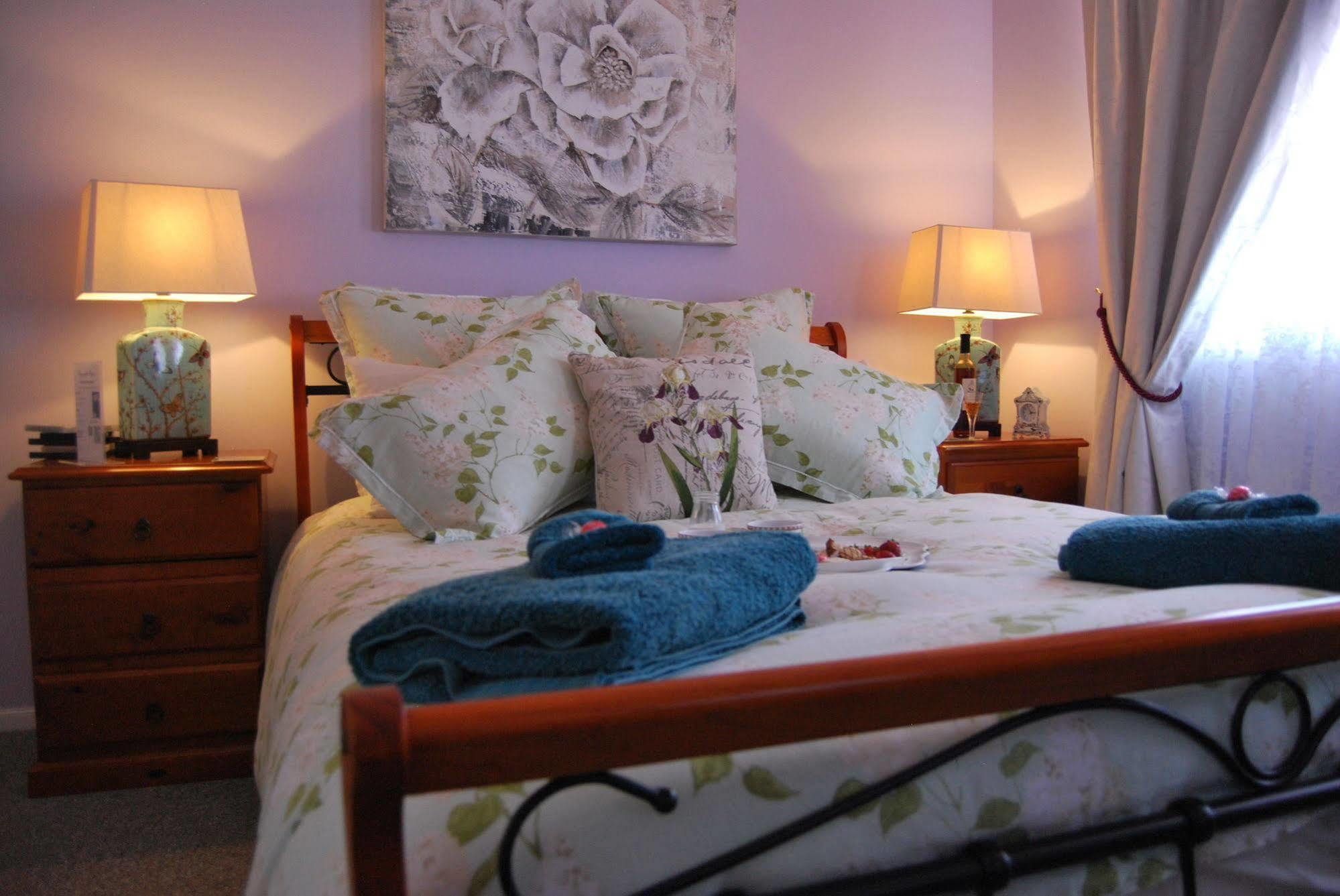Cutmore Cottages - Meurants Manor Stanhope Gardens Esterno foto